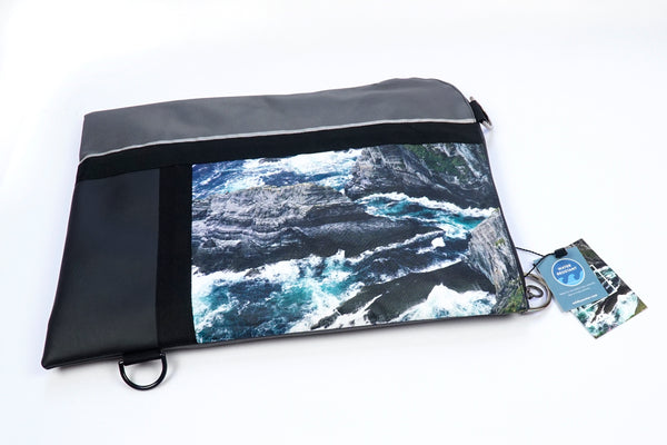 [U/A] Folio / Laptop –  Sea Cliffs