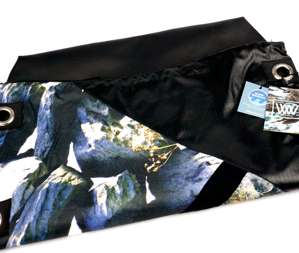 [U/A] Messenger – Drystone Wall