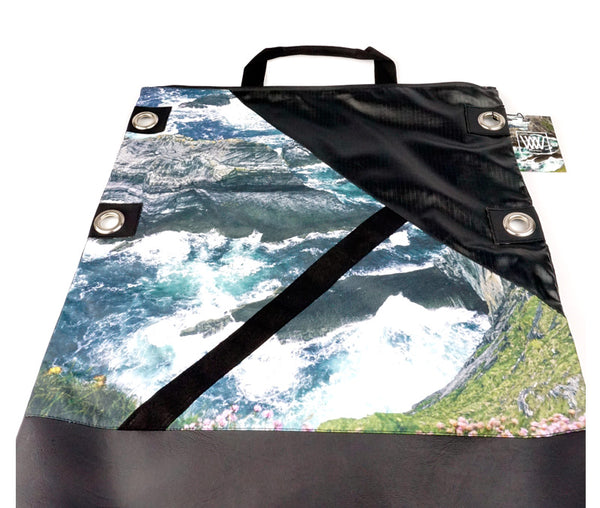 [U/A] Messenger – Sea Cliffs